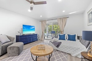 2 bedrooms, iron/ironing board, WiFi, bed sheets