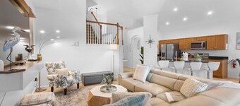 Lux 6BRVilla w/ Pool&ResortAmenities -10m to Parks