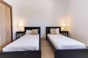 2 habitaciones y ropa de cama
