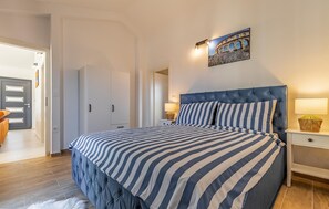 3 Schlafzimmer, Bügeleisen/Bügelbrett, Reisekinderbett, kostenloses WLAN