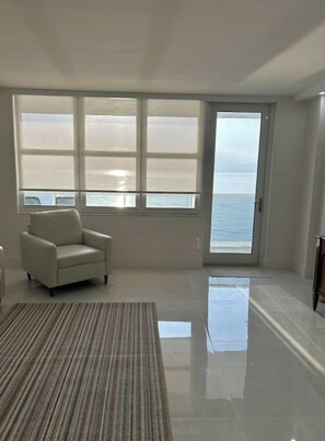Interior - Panoramic Beachfront Views! (Hollywood)