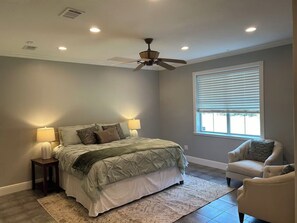 9 chambres, fer et planche à repasser, Wi-Fi, draps fournis