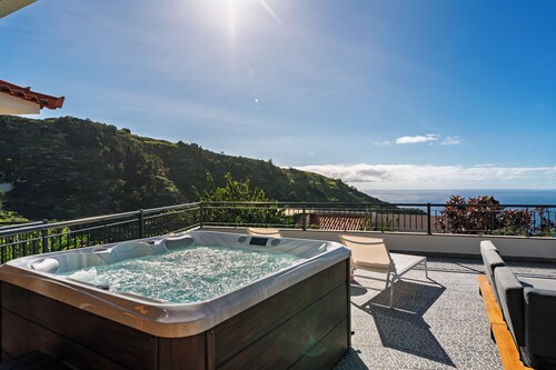 Country house with sea view and jacuzzi - Casa de Pedra