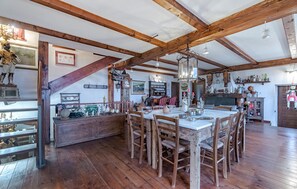 Dining - Nice home in Fraz. Alpicella, Varaz (Fraz. Alpicella, Varaz)