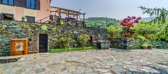 Belle maison Ă Fraz. Alpicella, Varaz
