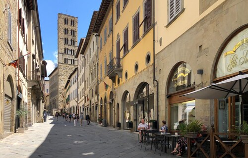 Amazing apartment in Ponte alla Piera