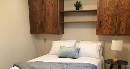 Cozy Remodeled Apartment near Green Bay & Appleton