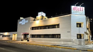 Front of property - Hotel InterForum Express (León)