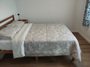 3 bedrooms, desk, free WiFi, bed sheets - Ainaloa Vacation Home of Hawaii! @3-bedroom house in tranquil Pāhoa with WiFi (Pahoa)