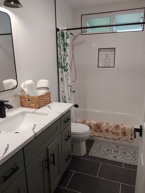 Milieuvriendelijke toiletartikelen, handdoeken, zeep, toiletpapier