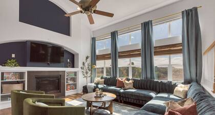 Centrally Located 5BD - Games, BBQ & Firepit Patio