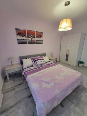 2 bedrooms, desk, iron/ironing board, free WiFi