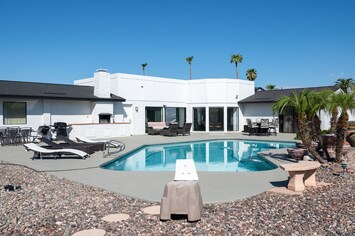 Resort-Style Pool