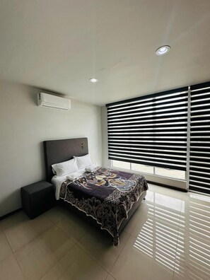 3 soverom, skrivebord, strykejern/-brett og wi-fi (inkludert)