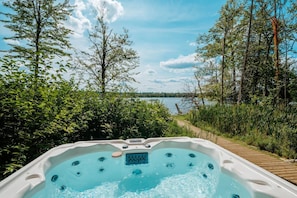 Bain à remous extérieur