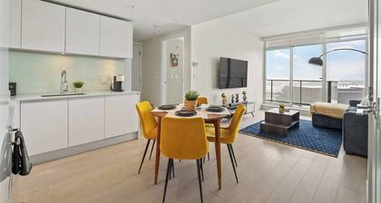 The Nova - Stampede Views & Free Parking!