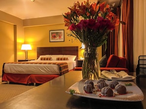 9 bedrooms, WiFi, bed sheets, wheelchair access - APU MOUNTAIN LODGE CUSCO (Cusco)
