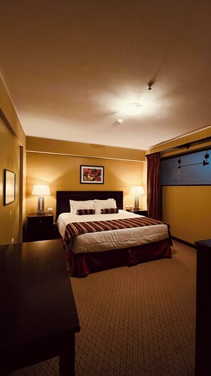9 bedrooms, WiFi, bed sheets