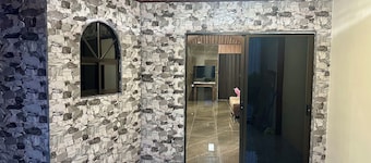 House in Paso Canoas, CR, of 84 with 3 AC and fully equipped.