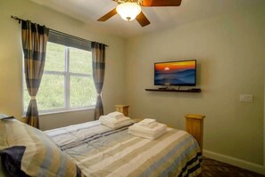 3 bedrooms, in-room safe, iron/ironing board, free WiFi