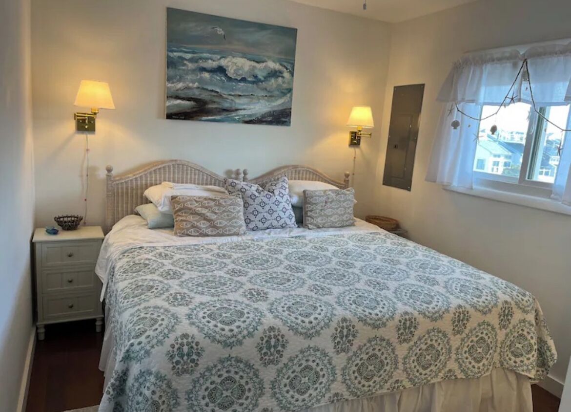 2 bedrooms, iron/ironing board, free WiFi