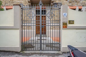 Esterni