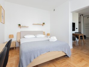 1 bedroom, iron/ironing board, bed sheets