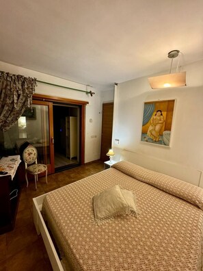 Family Quadruple Room -  L'affittacamere nel parco "Appia Antica" (Rome)