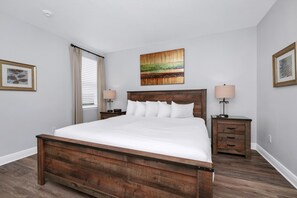 10 chambres, coffres-forts dans les chambres, fer et planche à repasser