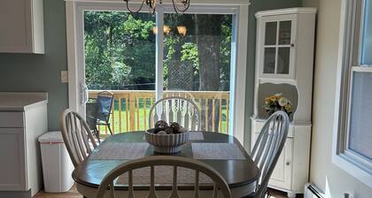 Charming 3-bedroom entire house in gorgeous Corning with WiFi