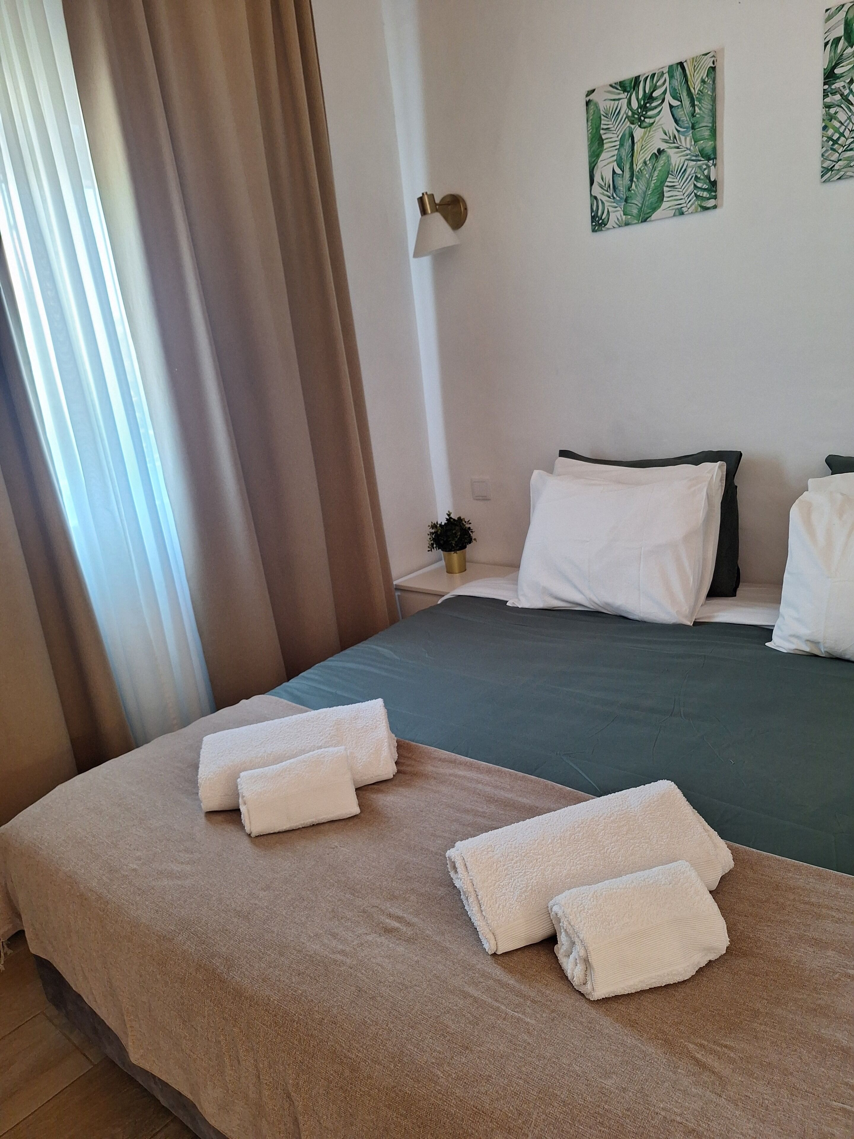 1 chambre, fer et planche à repasser, Wi-Fi gratuit, draps fournis