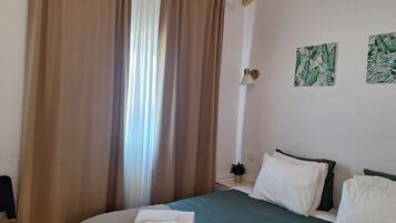 1 makuuhuone, silitysrauta/-lauta, ilmainen Wi-Fi, vuodevaatteet