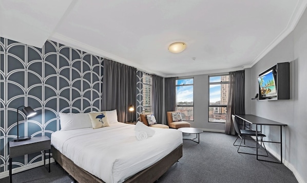 Iron/ironing board, WiFi, bed sheets