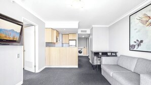 TV - KozyGuru | Central Sydney | 2 Bed 2 Bath City View (Haymarket)