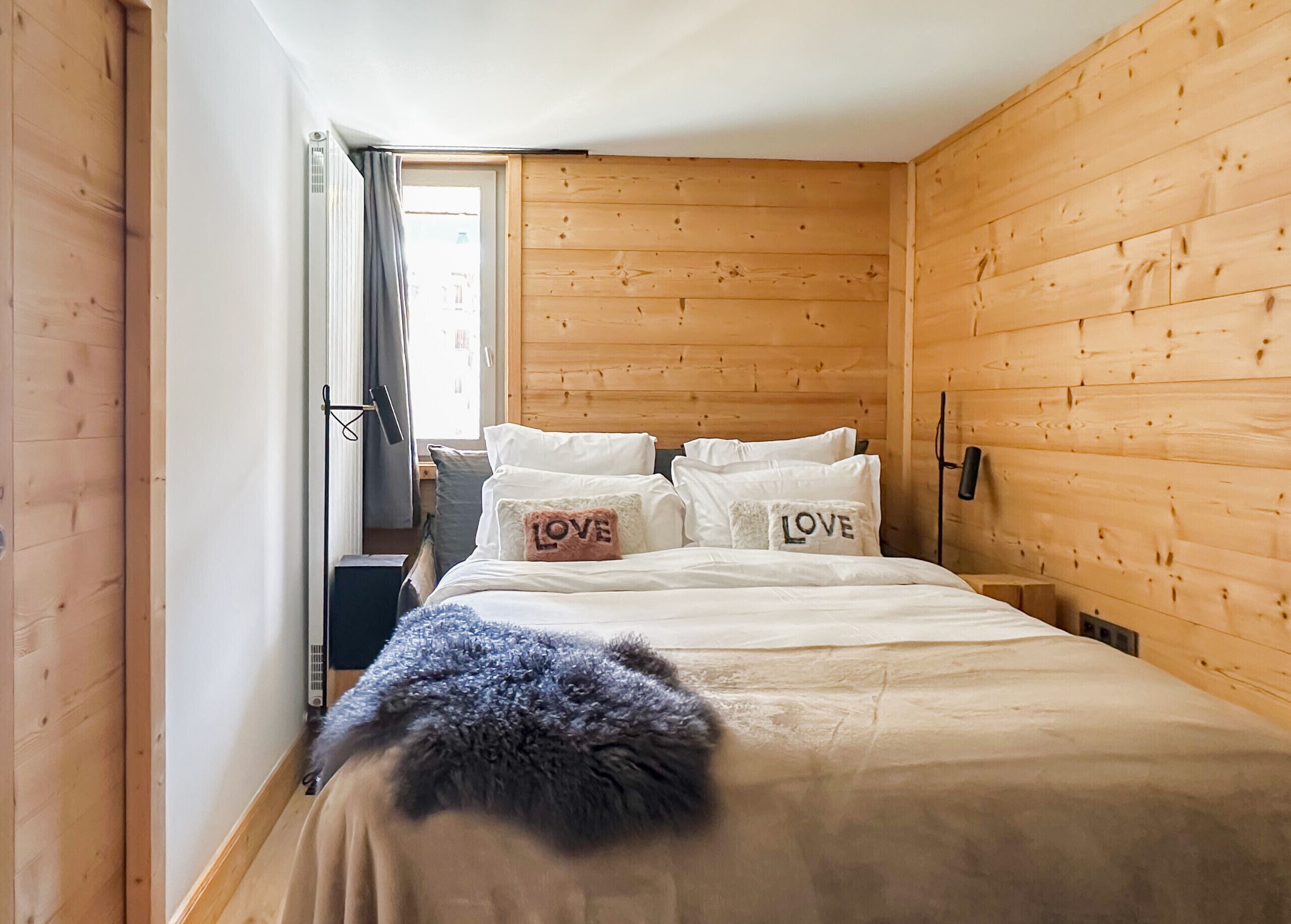 3 sovrum, strykjärn/strykbräda, gratis wi-fi och sängkläder