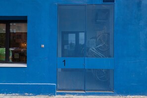 Exterior detail - The Joaquin Sorolla Apartment I by Florit Flats (Valencia)