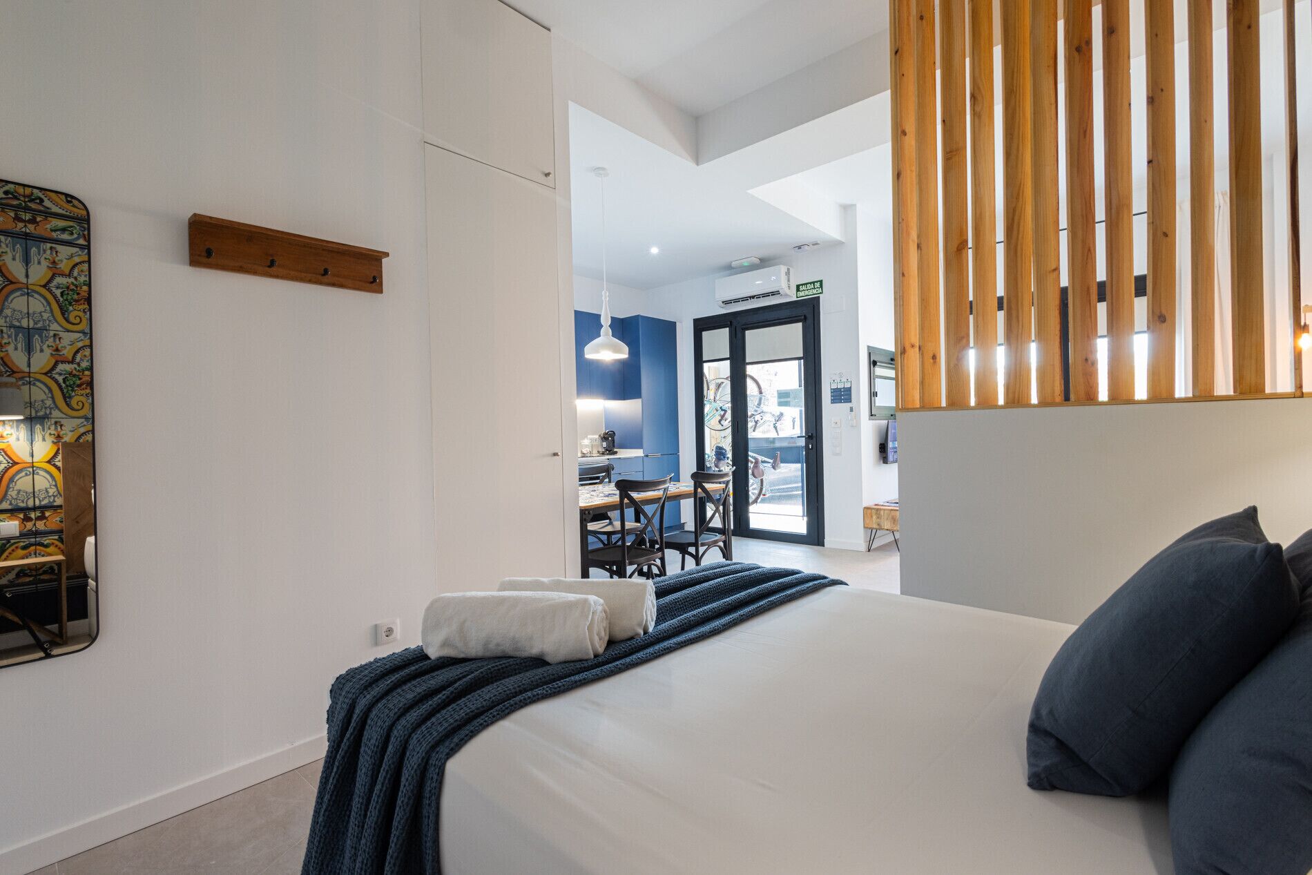 Bügeleisen/Bügelbrett, kostenloses WLAN, Bettwäsche