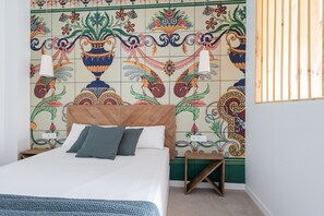 Iron/ironing board, free WiFi, bed sheets