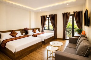 Family Room, Balcony | Soundproofing, free WiFi - Lien's Hotel Da Lat (Da Lat)