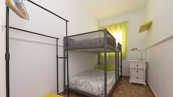 2 habitaciones, tabla de planchar con plancha y wifi gratis