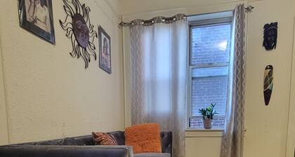 Cozy 1-bedroom apartment with WiFi, AC, and convenience in peaceful Elizabeth NJ
