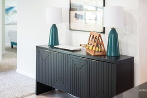 Interior - Charming 3-bedroom Ranch Home in Grand Rapids - Perfect for Family Getaways! (Grand Rapids)