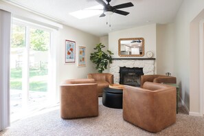 Interior - Charming 3-bedroom Ranch Home in Grand Rapids - Perfect for Family Getaways! (Grand Rapids)