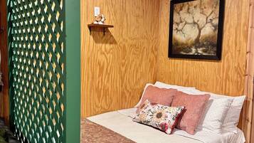 2 sovrum, skrivbord, strykjÀrn/strykbrÀda och gratis wi-fi