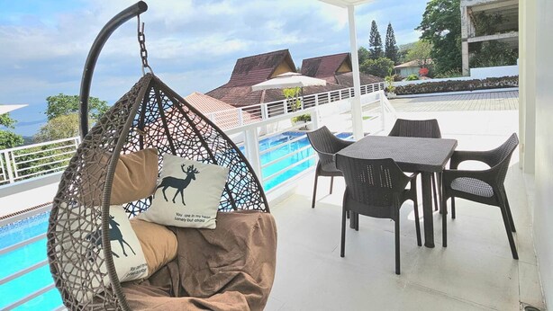 Front of property - The Downhill Tagaytay Resort (Tagaytay)