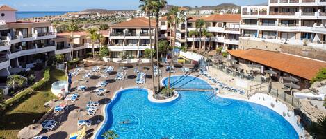 Et oppvarmet basseng