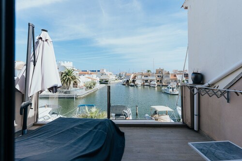 WELCS CASA ADOSADA 184 EMP en el canal