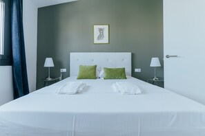 3 chambres, fer et planche à repasser, Wi-Fi gratuit, draps fournis