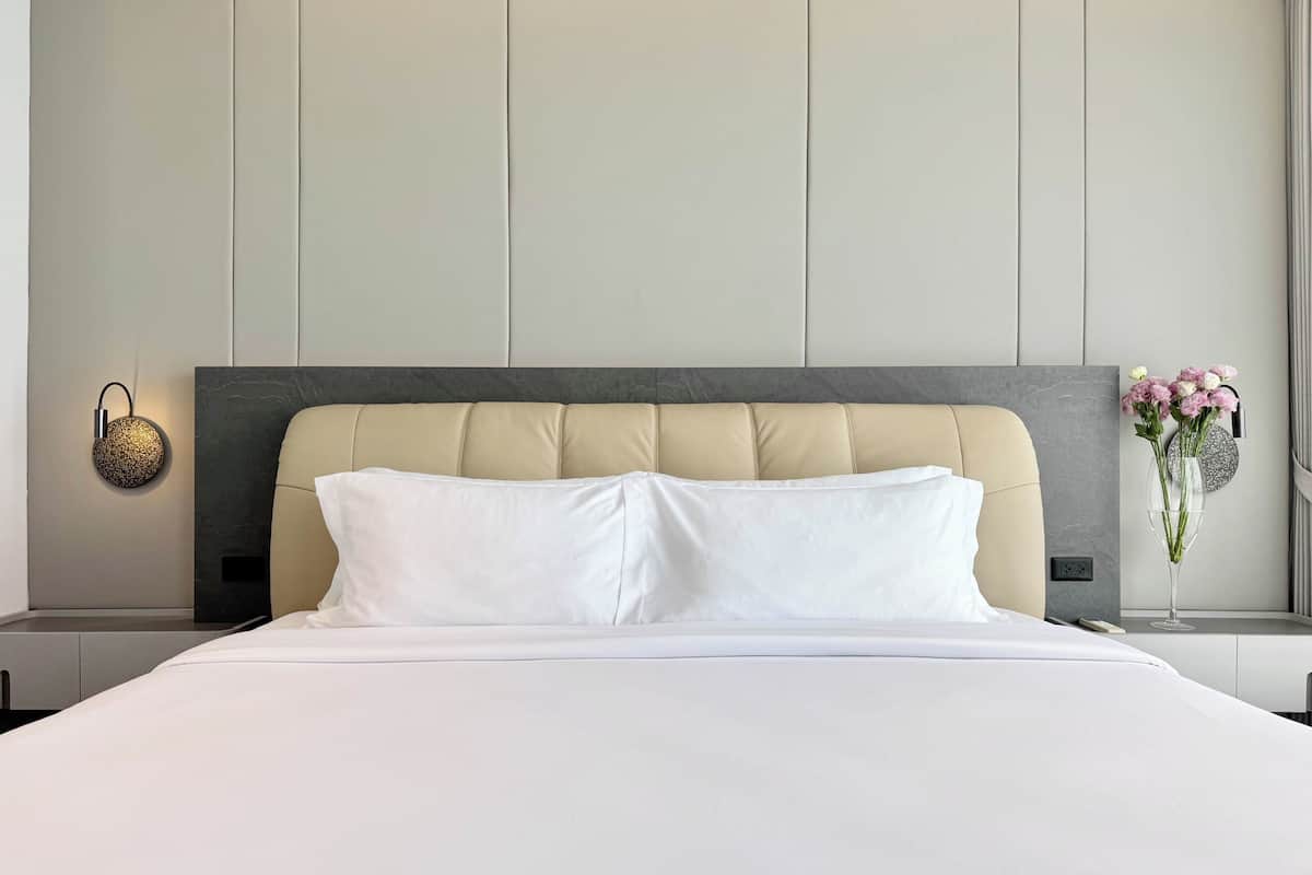 3 Bedroom Seaview Theater Suite
