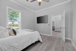 4 Schlafzimmer, Bügeleisen/Bügelbrett, WLAN, Bettwäsche